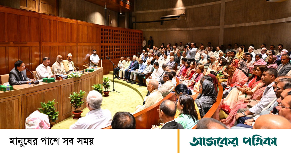 চাঁদাবাজি ও দখলদারিতে জড়ালে কাউকেই ছাড় দেওয়া হবে না